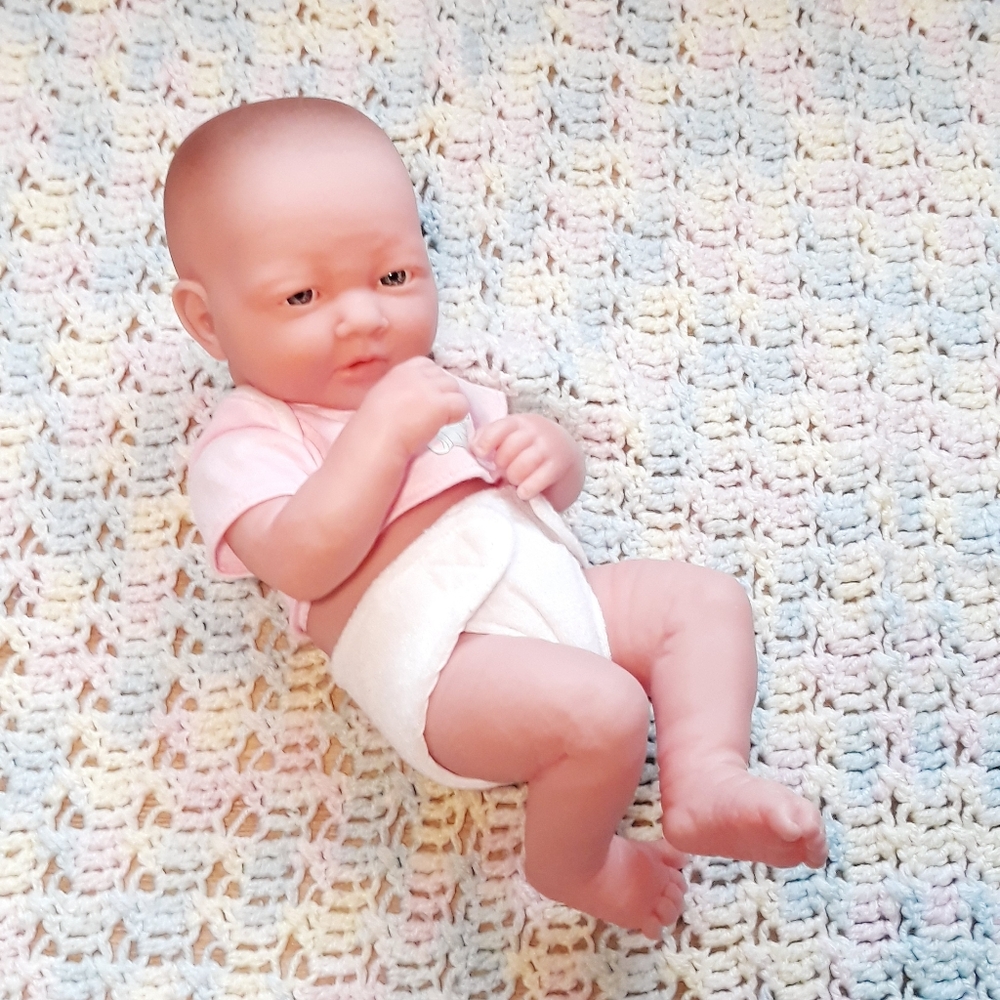 JC Toys La Newborn 14" Realistic Doll - First Day Female Newborn Doll - Picture 16 of 17